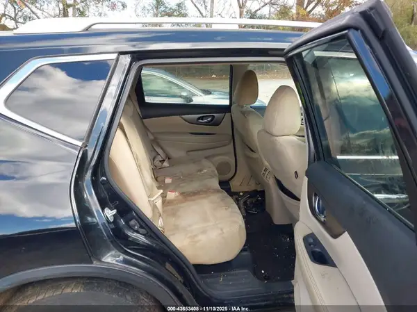 KNMAT2MT1GP683212 2016 NISSAN ROGUE - Image 8