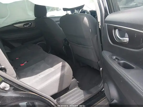 KNMAT2MT1GP684750 2016 NISSAN ROGUE - Image 8