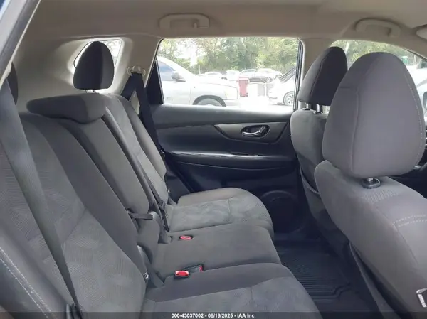 KNMAT2MT1GP690998 2016 NISSAN ROGUE - Image 8
