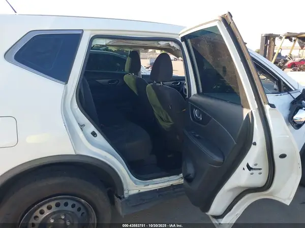 KNMAT2MT1GP691729 2016 NISSAN ROGUE - Image 8