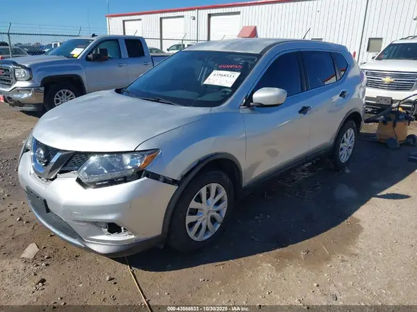 KNMAT2MT1GP692315 2016 NISSAN ROGUE - Image 2