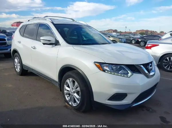 KNMAT2MT1GP705712 2016 NISSAN ROGUE - Image 1