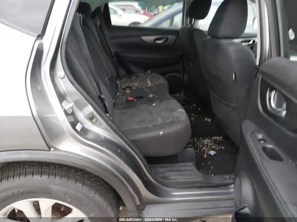 KNMAT2MT1GP711462 2016 NISSAN ROGUE - Image 8