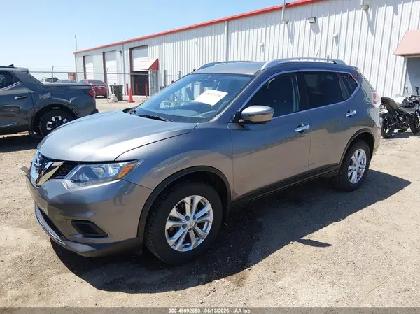 KNMAT2MT1GP713910 2016 NISSAN ROGUE - Image 2
