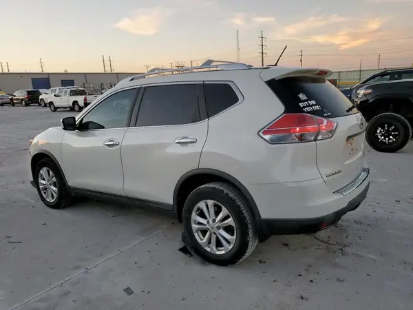 KNMAT2MT1GP719240 2016 NISSAN ROGUE - Image 2