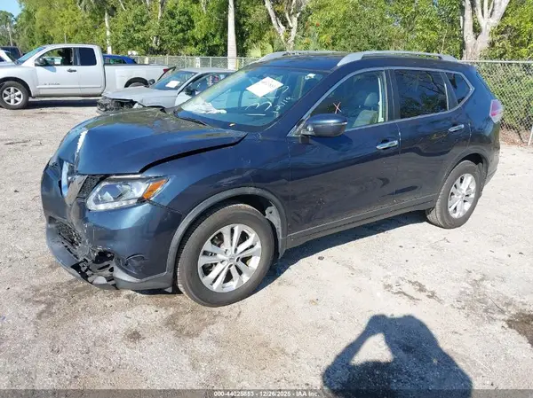 KNMAT2MT1GP721313 2016 NISSAN ROGUE - Image 2