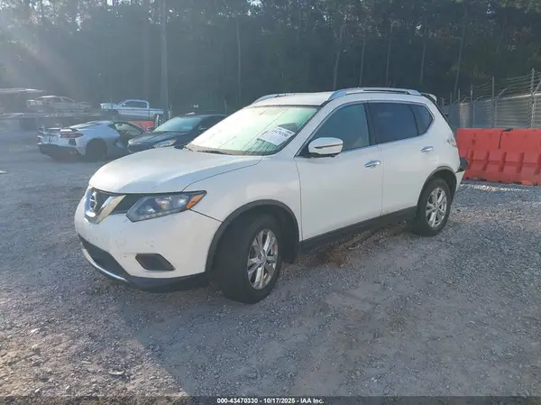 KNMAT2MT1GP727404 2016 NISSAN ROGUE - Image 2