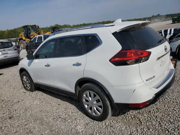 KNMAT2MT1HP501378 2017 NISSAN ROGUE - Image 2