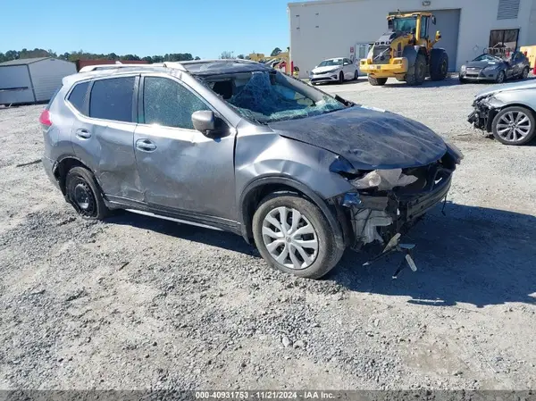 KNMAT2MT1HP508461 2017 NISSAN ROGUE - Image 1