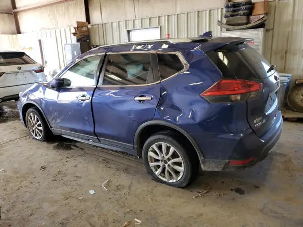 KNMAT2MT1HP519542 2017 NISSAN ROGUE - Image 2