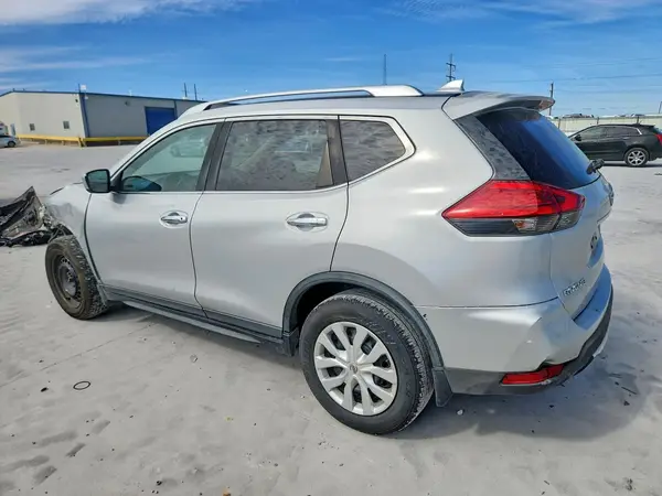 KNMAT2MT1HP523316 2017 NISSAN ROGUE - Image 2