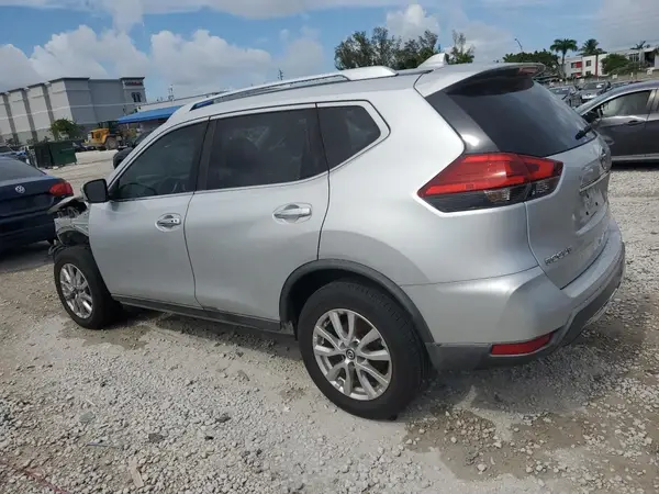 KNMAT2MT1HP528676 2017 NISSAN ROGUE - Image 2