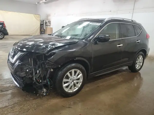 KNMAT2MT1HP535479 2017 NISSAN ROGUE - Image 1