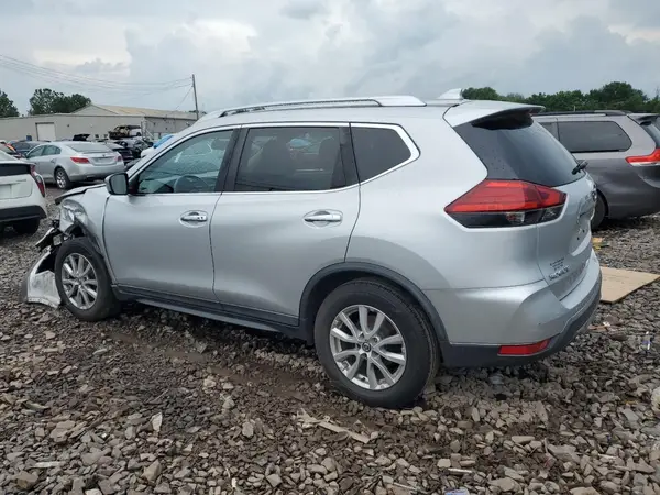 KNMAT2MT1HP537555 2017 NISSAN ROGUE - Image 2
