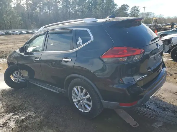 KNMAT2MT1HP539189 2017 NISSAN ROGUE - Image 2