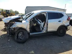 KNMAT2MT1HP541119 2017 NISSAN ROGUE