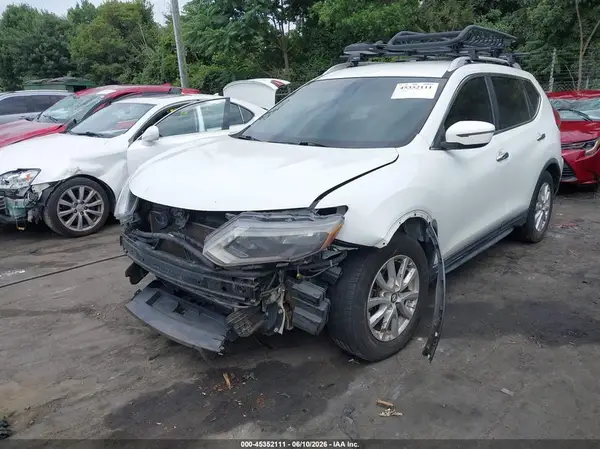 KNMAT2MT1HP544733 2017 NISSAN ROGUE - Image 2