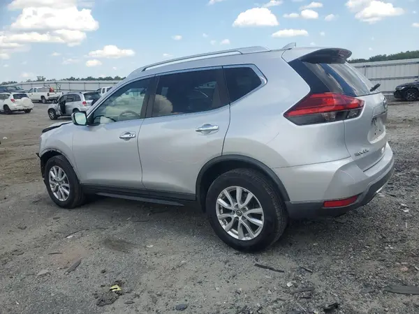 KNMAT2MT1HP546210 2017 NISSAN ROGUE - Image 2