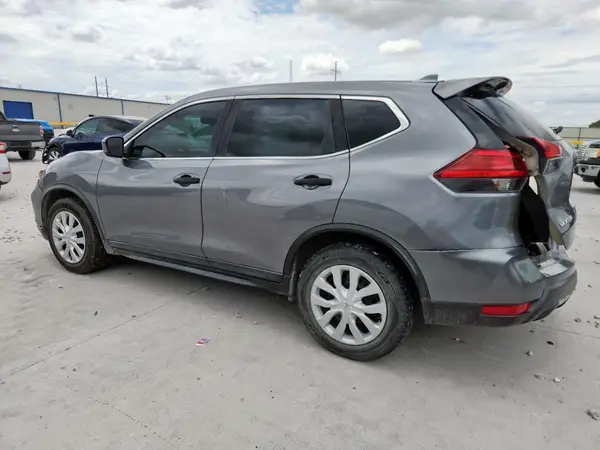 KNMAT2MT1HP552461 2017 NISSAN ROGUE - Image 2