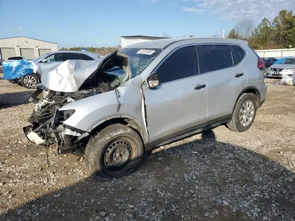KNMAT2MT1HP554887 2017 NISSAN ROGUE - Image 1