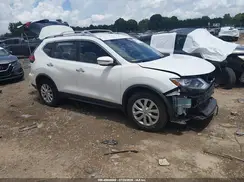 KNMAT2MT1HP555375 2017 NISSAN ROGUE