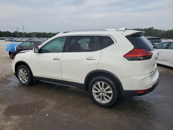 KNMAT2MT1HP555957 2017 NISSAN ROGUE - Image 2