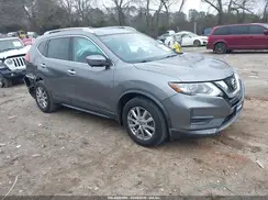 KNMAT2MT1HP556610 2017 NISSAN ROGUE