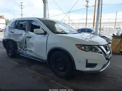 KNMAT2MT1HP557465 2017 NISSAN ROGUE