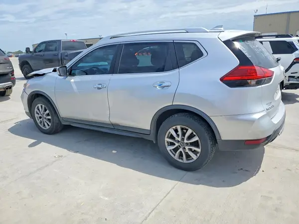 KNMAT2MT1HP559166 2017 NISSAN ROGUE - Image 2