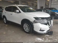 KNMAT2MT1HP561337 2017 NISSAN ROGUE