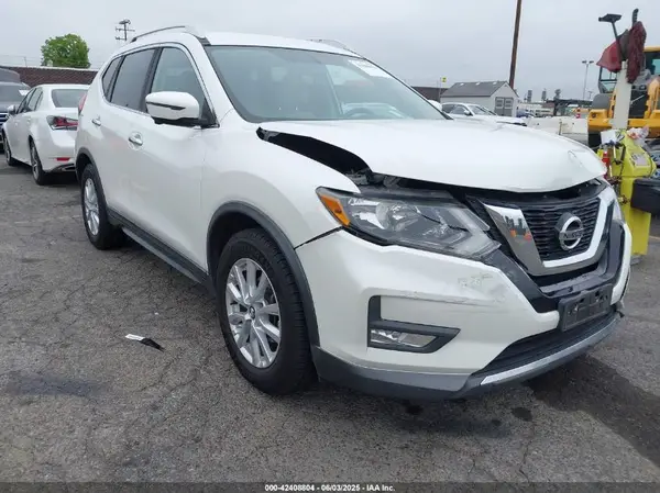KNMAT2MT1HP564898 2017 NISSAN ROGUE - Image 1