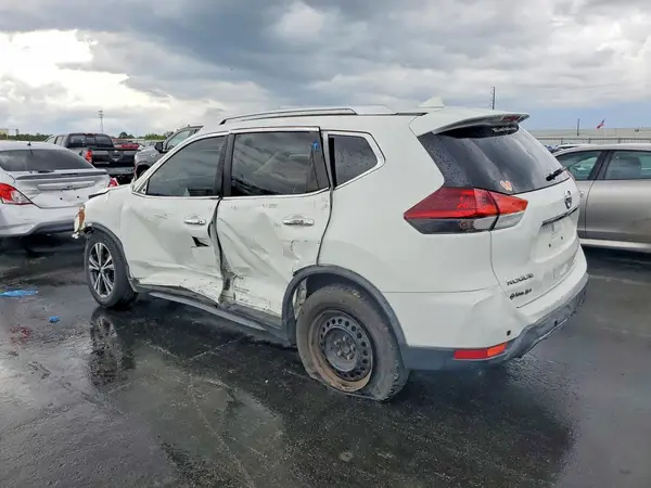 KNMAT2MT1HP565260 2017 NISSAN ROGUE - Image 2
