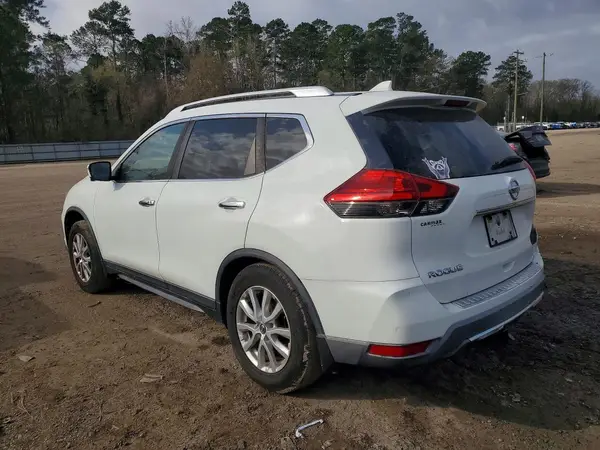 KNMAT2MT1HP566571 2017 NISSAN ROGUE - Image 2
