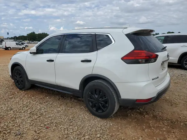 KNMAT2MT1HP567106 2017 NISSAN ROGUE - Image 2