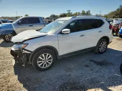 KNMAT2MT1HP569101 2017 NISSAN ROGUE