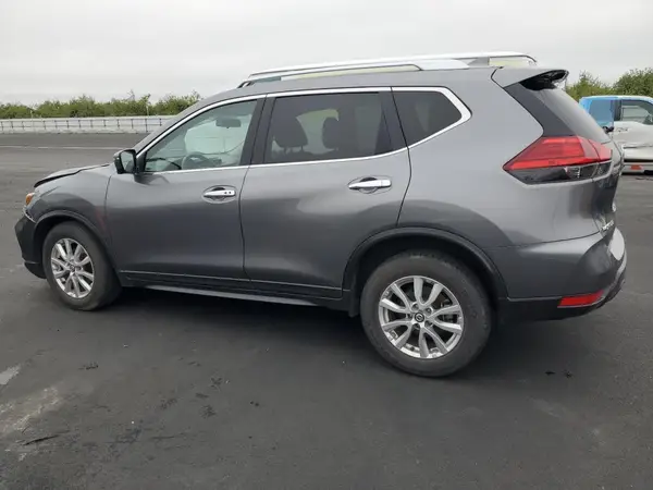 KNMAT2MT1HP574377 2017 NISSAN ROGUE - Image 2