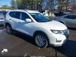 KNMAT2MT1HP593656 2017 NISSAN ROGUE
