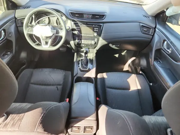 KNMAT2MT1HP600699 2017 NISSAN ROGUE - Image 8