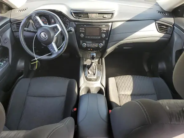 KNMAT2MT1HP605272 2017 NISSAN ROGUE - Image 8