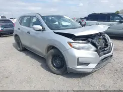 KNMAT2MT1HP608768 2017 NISSAN ROGUE