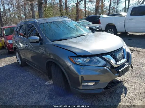 KNMAT2MT1HP611184 2017 NISSAN ROGUE - Image 1