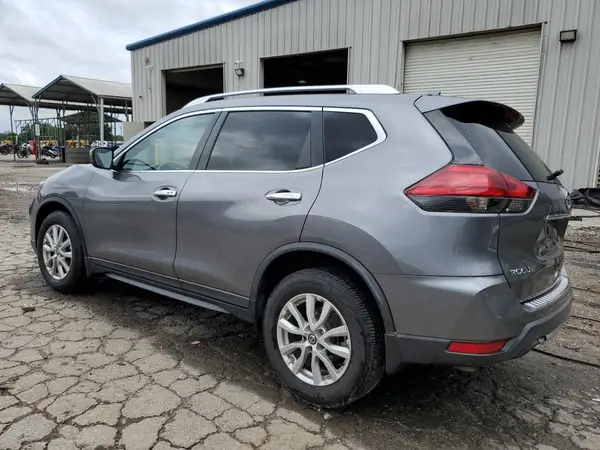 KNMAT2MT1HP611959 2017 NISSAN ROGUE - Image 2
