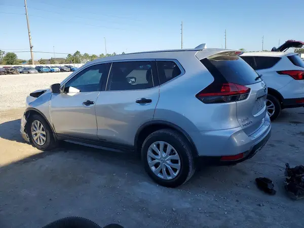 KNMAT2MT1HP613291 2017 NISSAN ROGUE - Image 2