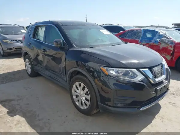 KNMAT2MT1HP614358 2017 NISSAN ROGUE - Image 1