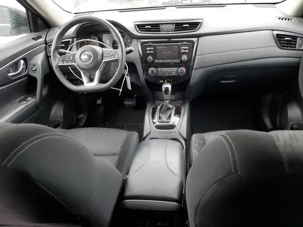 KNMAT2MT1HP614537 2017 NISSAN ROGUE - Image 8