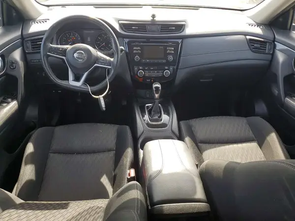 KNMAT2MT1HP619284 2017 NISSAN ROGUE - Image 8