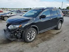 KNMAT2MT1JP501015 2018 NISSAN ROGUE