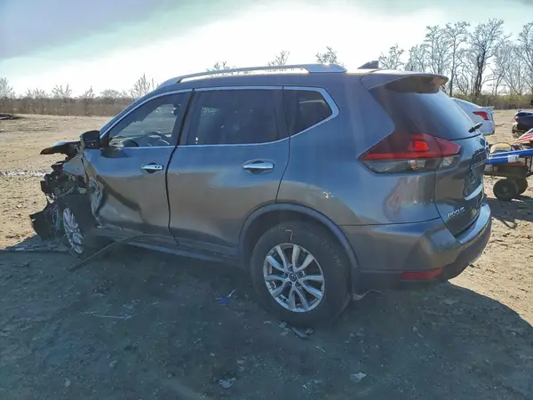 KNMAT2MT1JP501161 2018 NISSAN ROGUE - Image 2