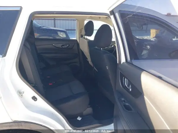KNMAT2MT1JP501337 2018 NISSAN ROGUE - Image 8