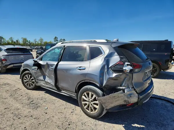 KNMAT2MT1JP503492 2018 NISSAN ROGUE - Image 2